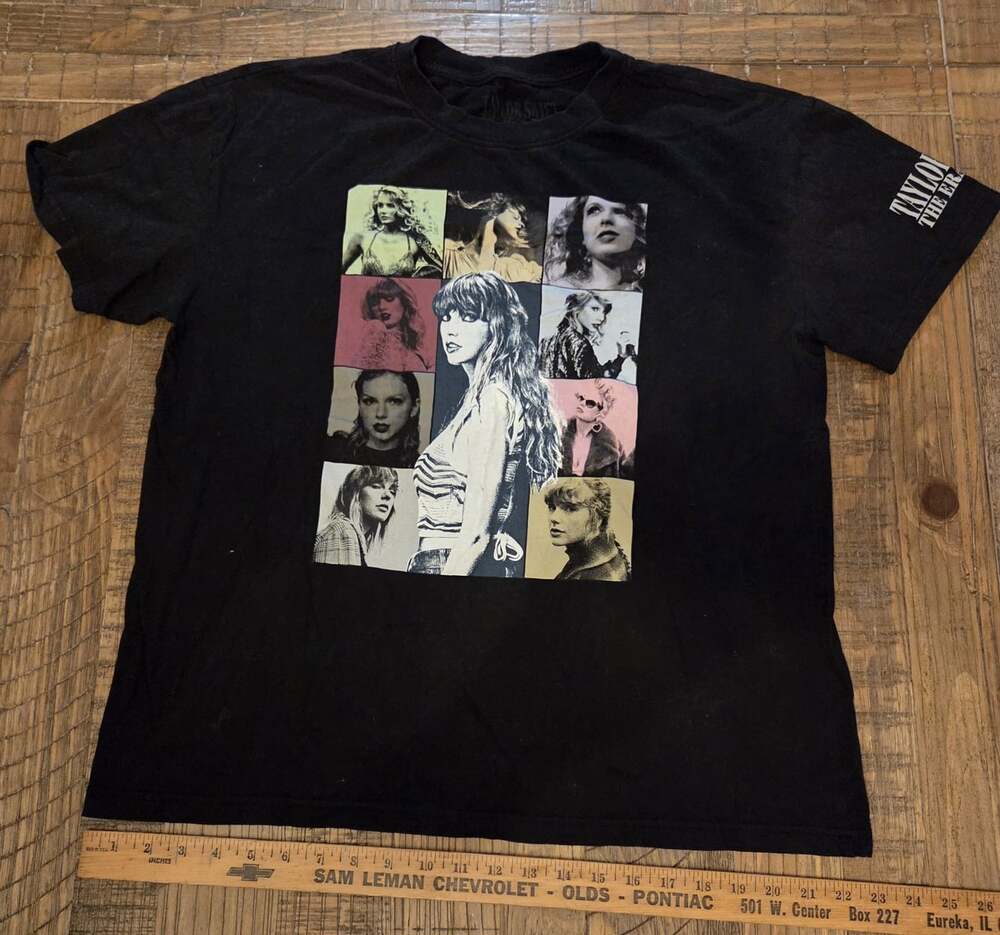 Taylor Swift The Eras Tour T Shirt Adult Size L Black Cotton Unisex Double Sided